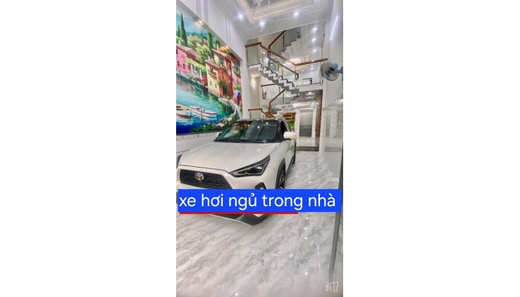 SÁT BÊN CHỢ - GẦN UỶ BAN PHƯỜNG BÌNH HƯNG HOÀ - QUỐC LỘ 1A - 54M2 - 4 TẦNG - ÔTÔ NGỦ TRONG NHÀ GIÁ 6.5 TỶ